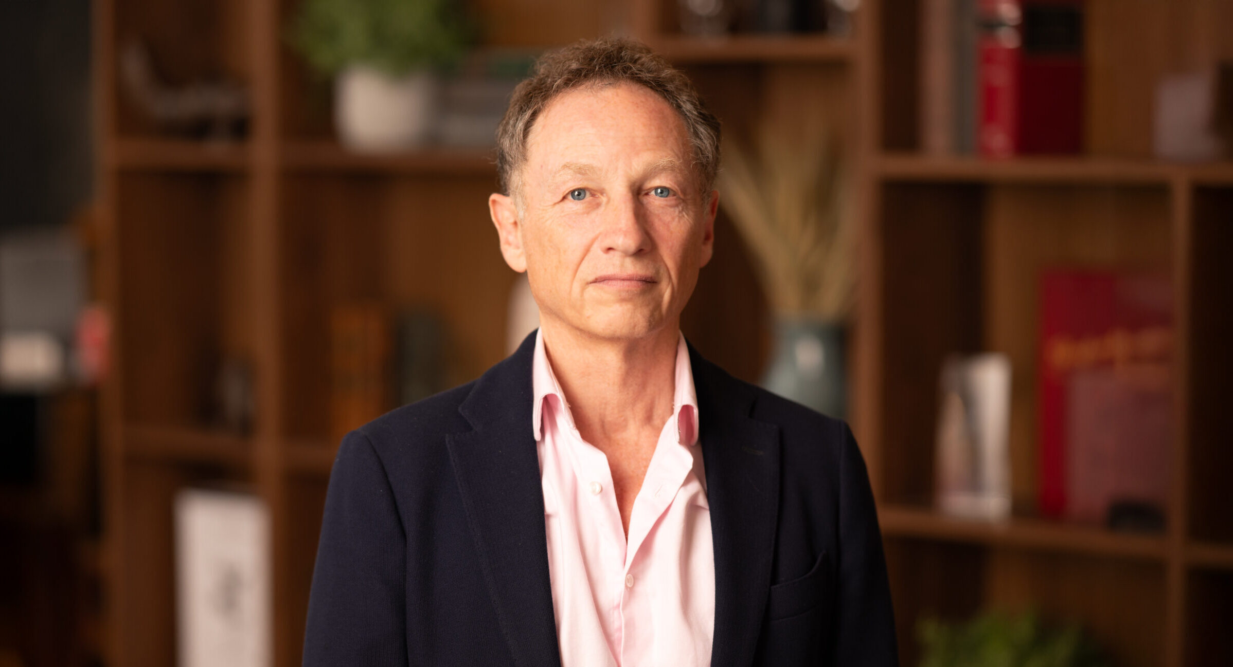 Jonathan-Gross-2-scaled-e1734953164413